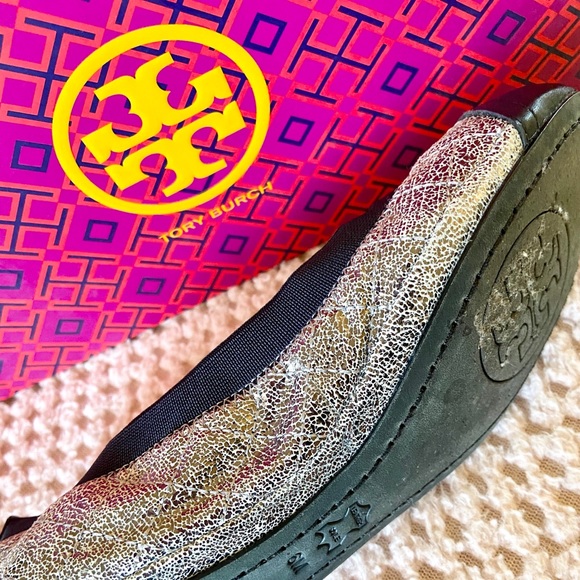 Tory Burch Bridgette blue pewter flats - Picture 8 of 8